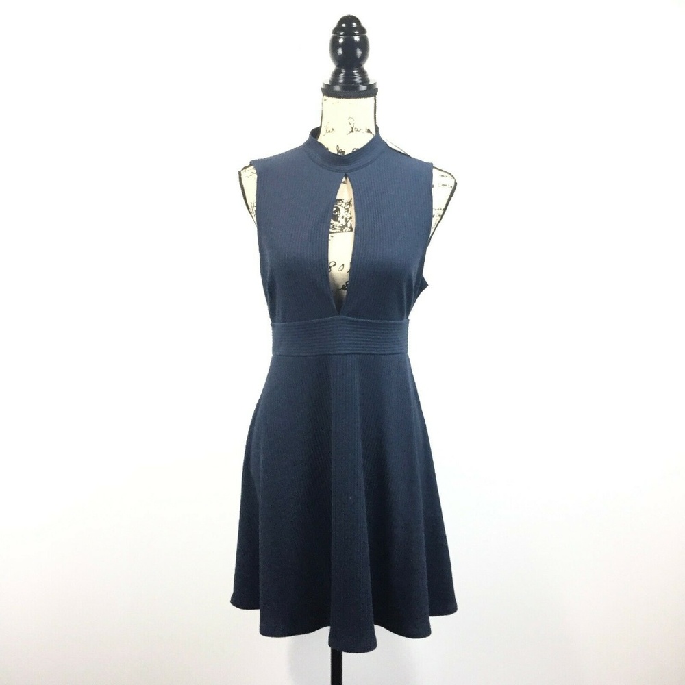 New Silence + Noise Medium Dress Blue Danni Keyhol